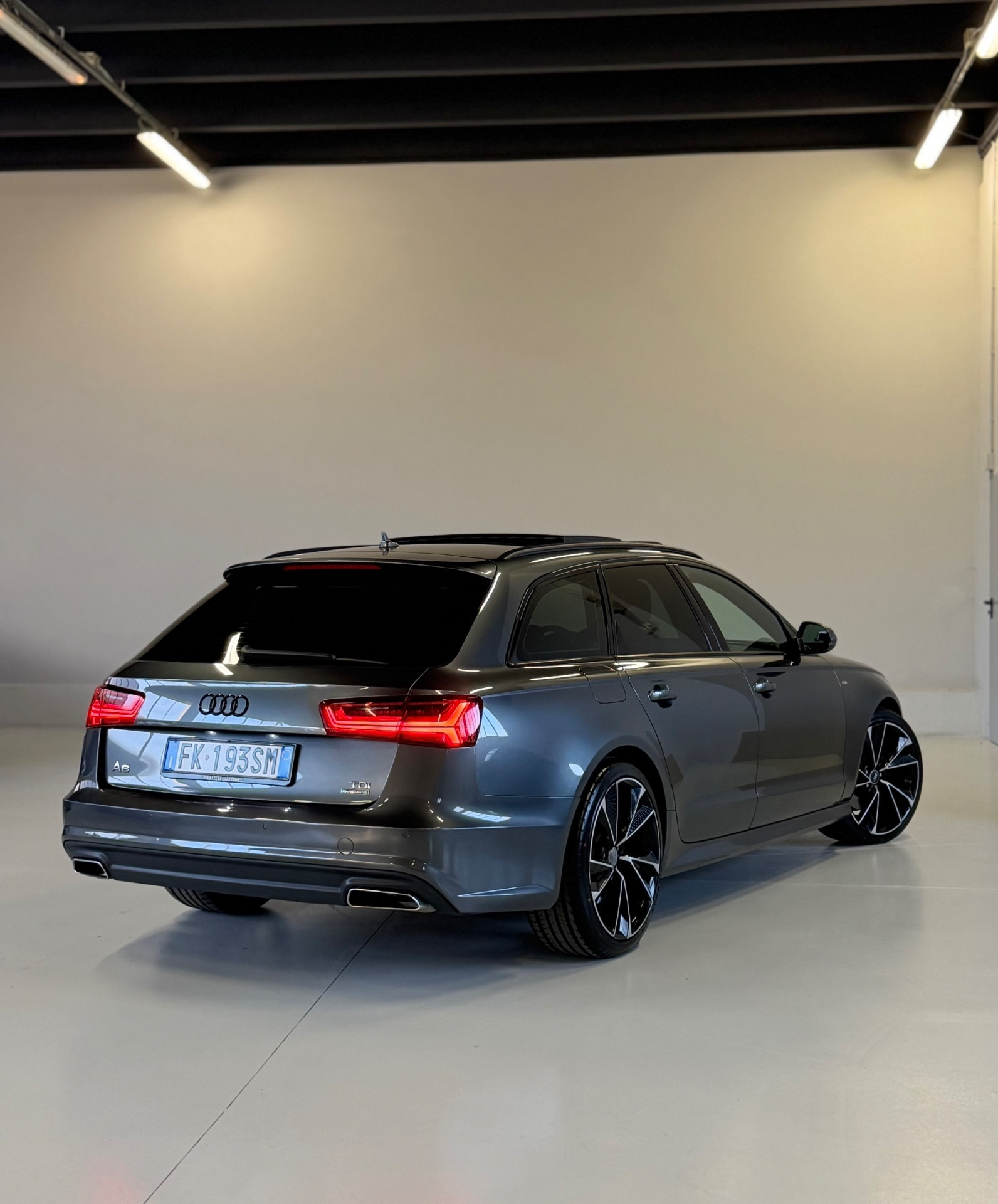Audi A6 Avant 3.0 TDI 272 CV quattro S tronic Business Plus foto 11